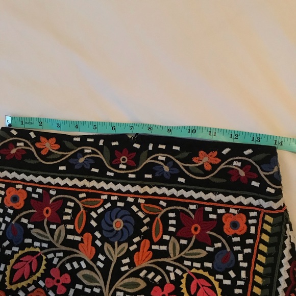 Embroidered Mini Skirt - Picture 9 of 10
